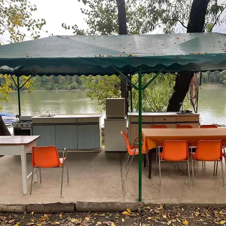 Tisza-beach Wild 5 キャンプ場