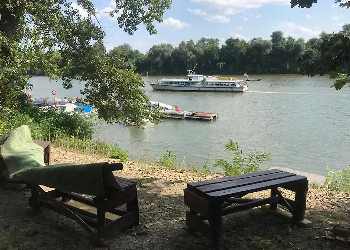 Tisza-beach Wild 5 * 塞格德